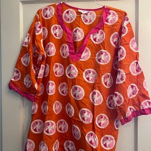 Ladies tunic.